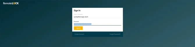 Die Anmeldeseite von RemoteLock mit den Feldern für E-Mail und Passwort