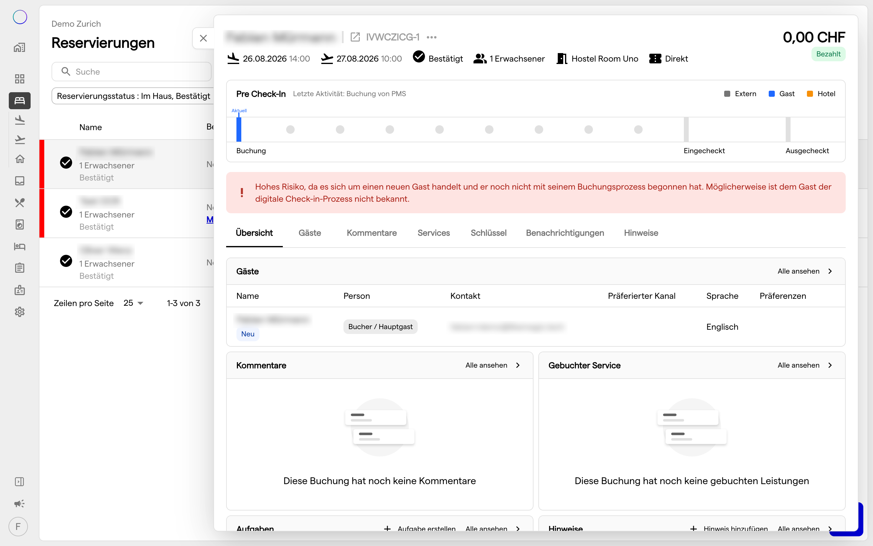 Der Reservierungs-Detail-Drawer auf dem Tab Übersicht, mit der Pre Check-In-Timeline und der Tab-Leiste